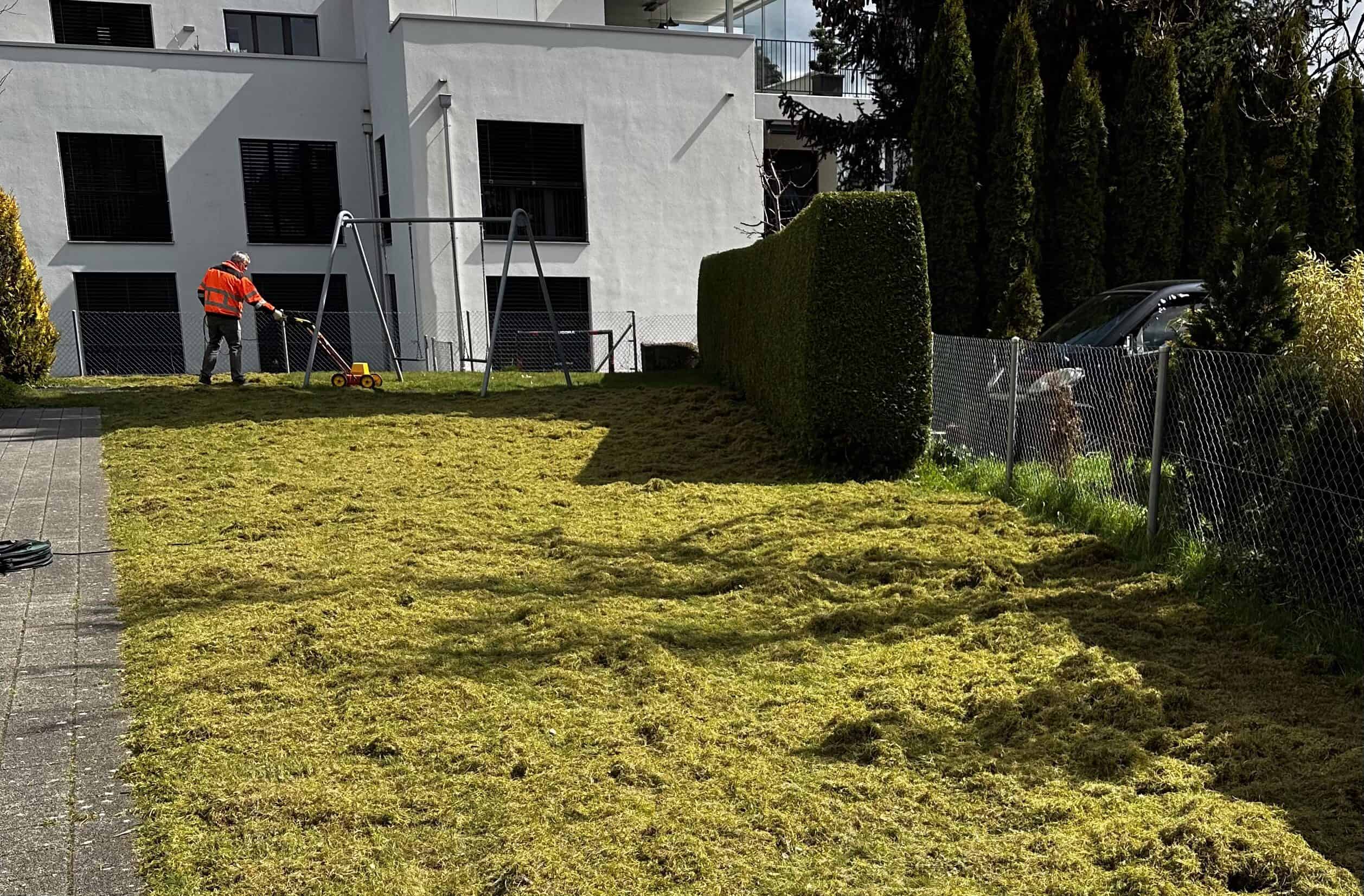 Hauswartung in Sirnach – Rasen vertikutieren und düngern